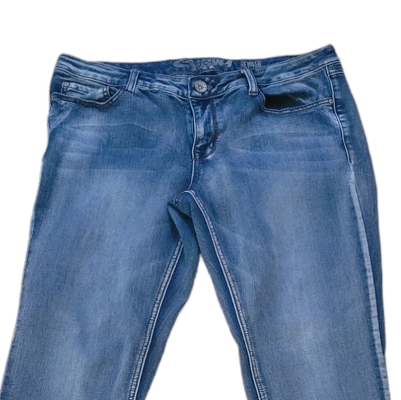 REWASH - Distressed Mid Rise Straight Leg Jeans - Picture 2 of 5